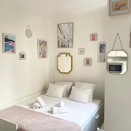 Cocon Montmartre - Netflix, Fibre & Conciergerie * Paris