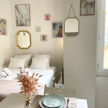Apartment Cocon Montmartre - Netflix, Fibre & Conciergerie