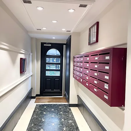Cocon Montmartre - Netflix, Fibre & Conciergerie Apartment Paris