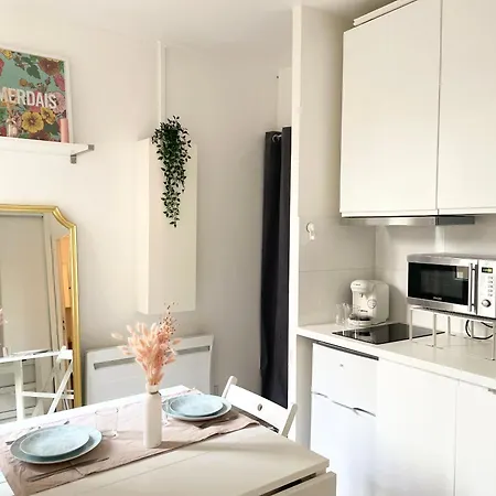 Cocon Montmartre - Netflix, Fibre & Conciergerie Apartment